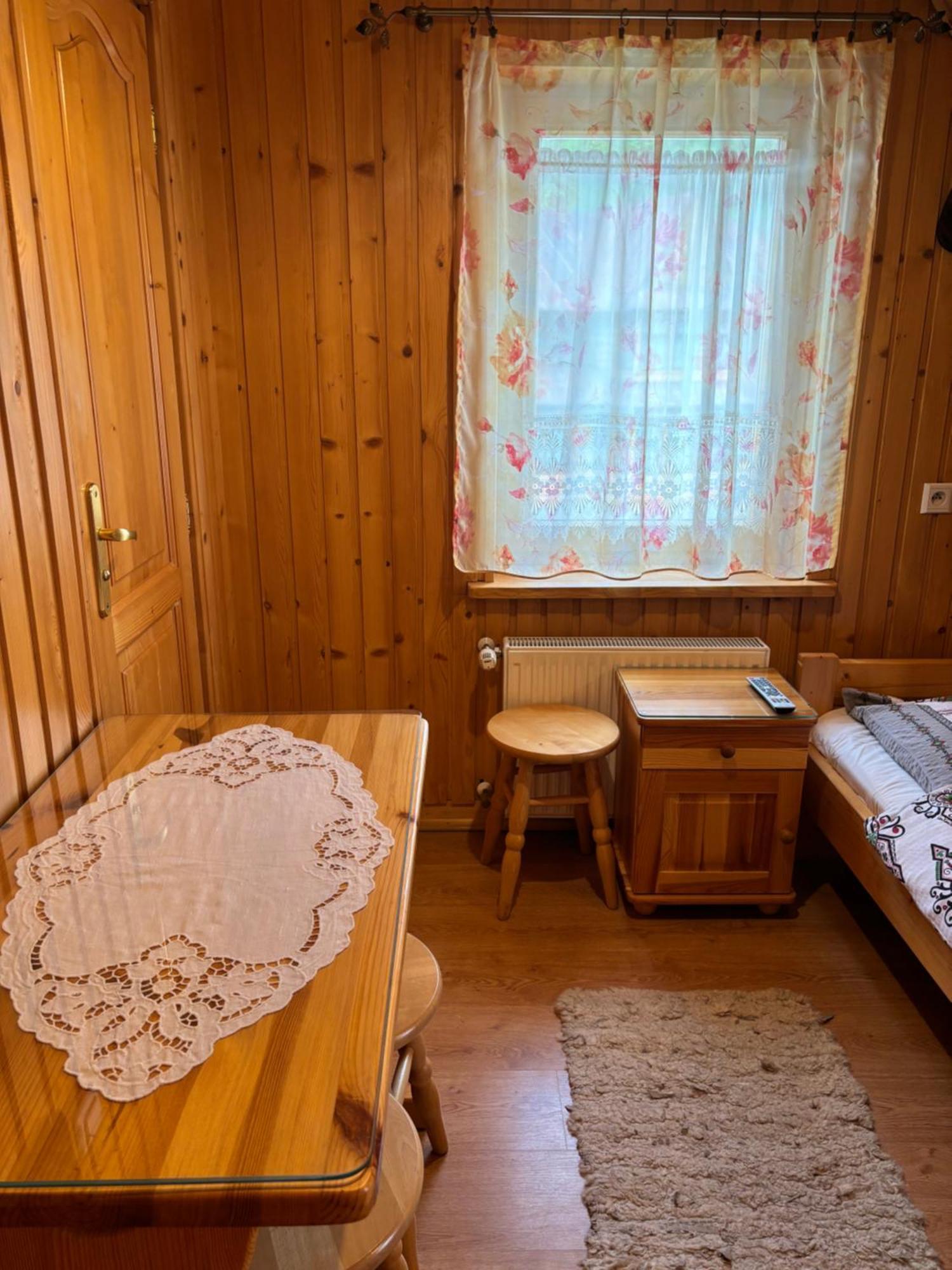 Pokoje Goscinne U Gordona Poronin Luaran gambar